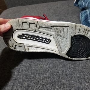 Jordans spizike youth